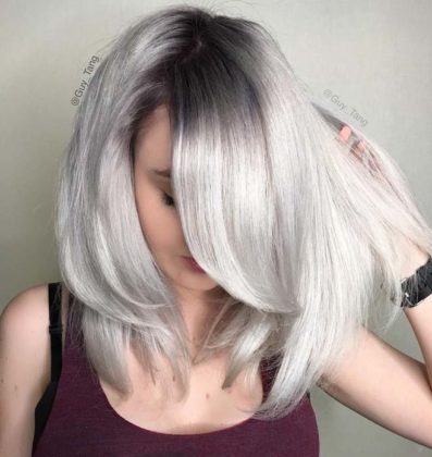 Loiro platinado curto