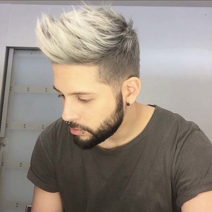 Loiro platinado masculino